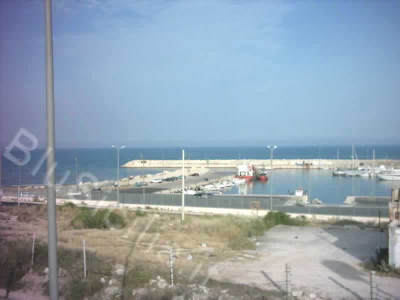 Porto commerciale di Pozzallo - commercial harbour